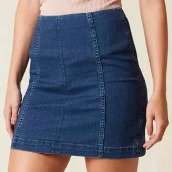 free people modern femme dark blue/navy denim mini skirt size 4 - Picture 1 of 5